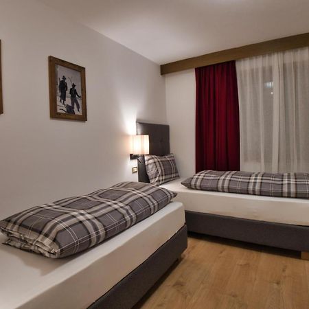 Alp Residence Pelegrin St. Vigil Zimmer foto